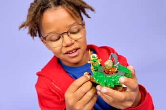 LEGO Ninjago 71850 Lloyd vs. Earth Monster Spinner