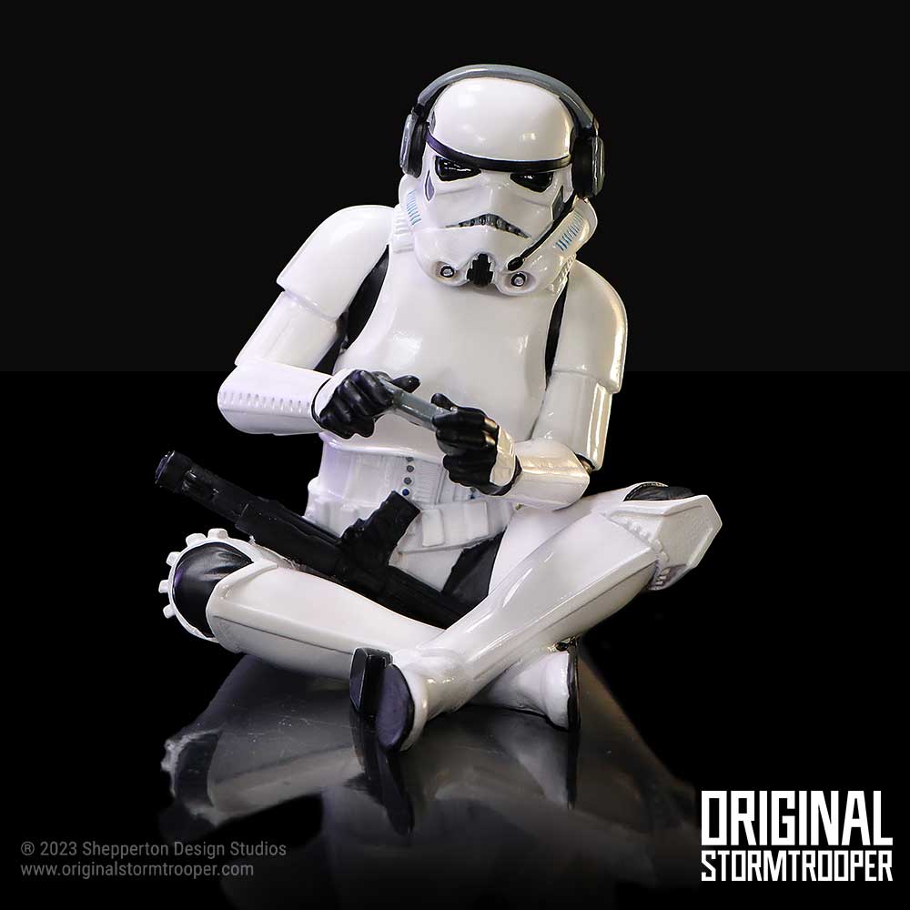 Stormtrooper Game On! 9.5cm ORIGINAL STORMTROOPER NEMESIS NOW