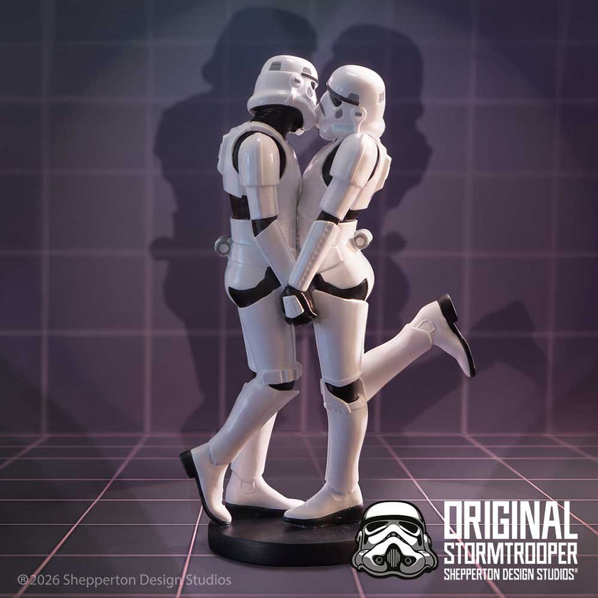 Stormtrooper First Kiss 14.6cm ORIGINAL STORMTROOPER NEMESIS NOW