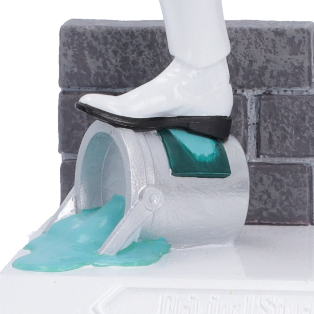 Stormtrooper Hit a Brick Wall 17.5cm ORIGINAL STORMTROOPER NEMESIS NOW